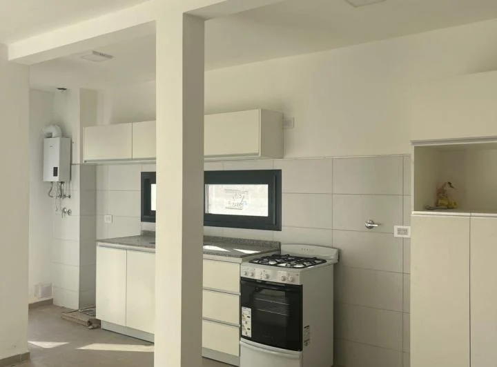 ALQUILO DUPLEX TRES DORMITORIOS DOCTA A ESTRENAR  2