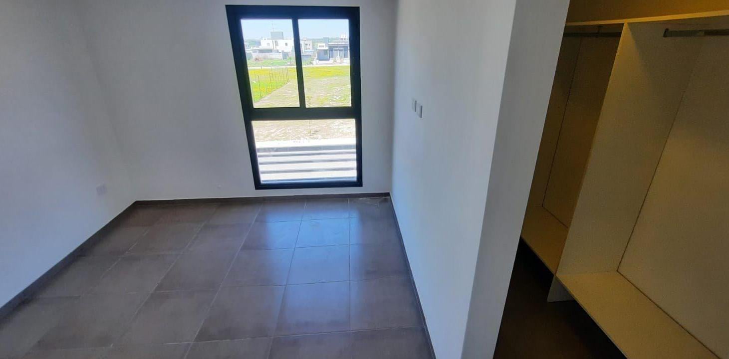 DUPLEX 3 DORMITORIOS 2 BAÑOS DOCTA ZONA CON SERVICIOS