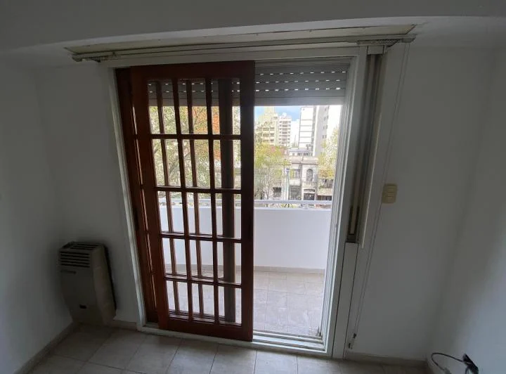 Departamento 1 dormitorio en alquiler, Av 13 e/ Plaza Paso y calle 43, La Plata 4
