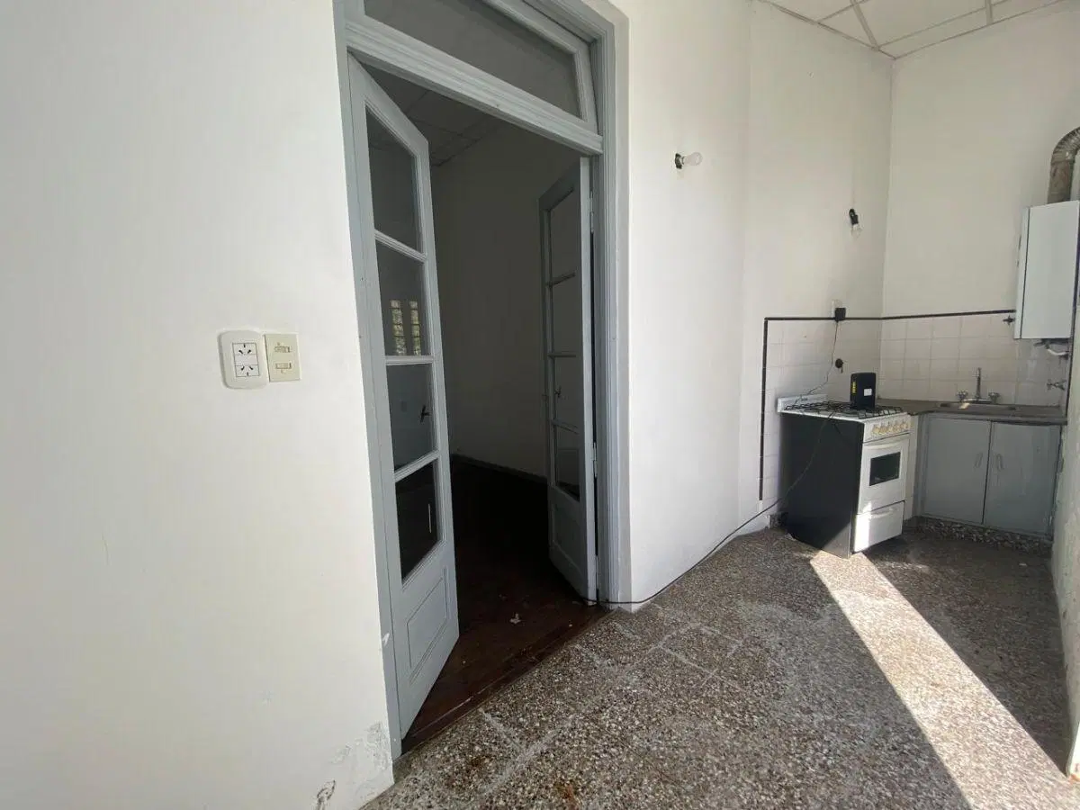 PH en venta con 6 habitaciones de 138 m² mas fondo con verde en La Plata 8