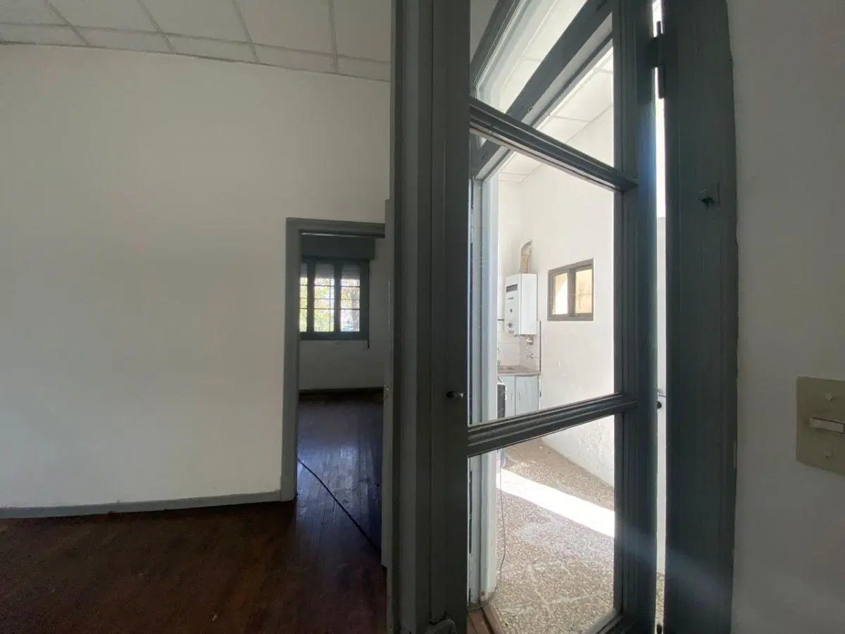 PH en venta con 6 habitaciones de 138 m² mas fondo con verde en La Plata 4
