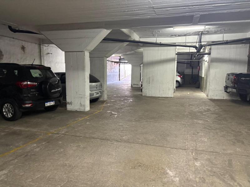 Foto de VENTA COCHERA FIJA - BARRIO CHAUVIN, imagen 5