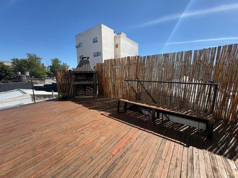 Foto de VENTA PH 4 AMB CON TERRAZA - BARRIO CHAUVIN, imagen 2