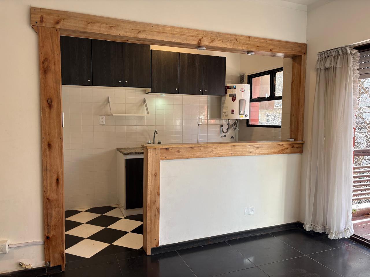 Foto de VENTA | 3 AMB con cochera | La Perla, imagen 1