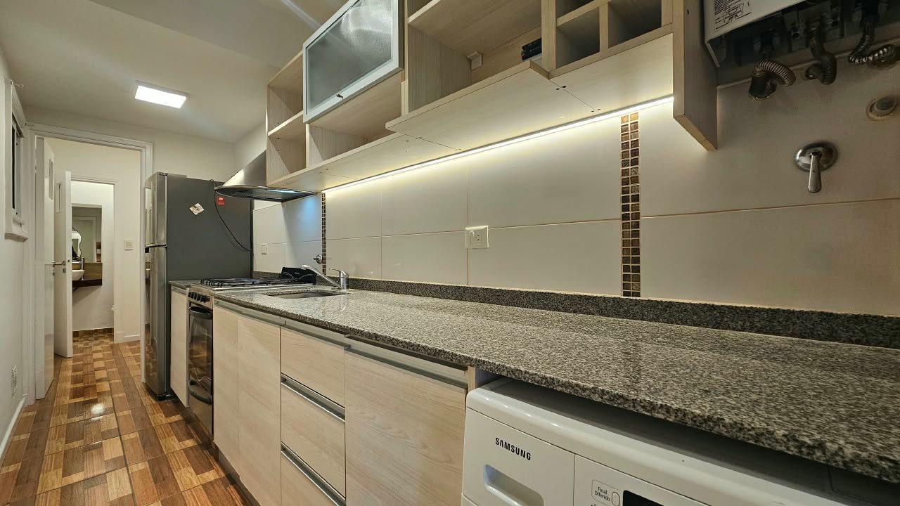 Foto de VENTA | 2 AMB | Plaza Colón, imagen 5