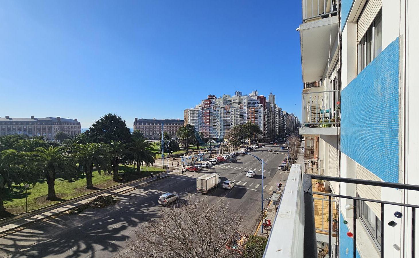 Foto de VENTA | 2 AMB | Plaza Colón, imagen 3