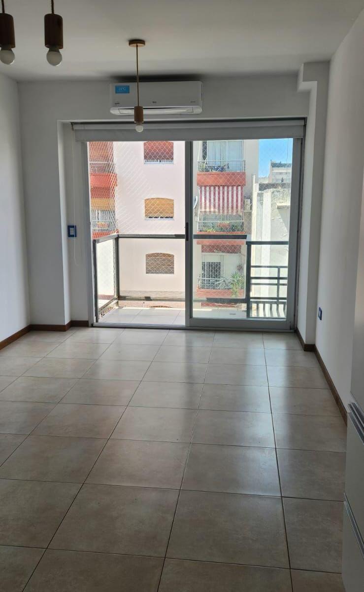 Venta 2 Amb. Flores C/renta Oportunidad! 1