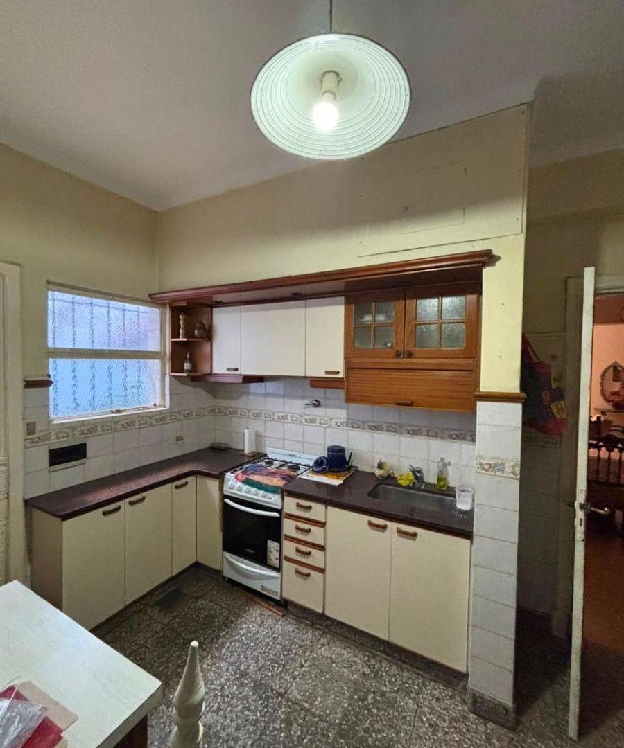 Foto de Casa de 5 Ambientes con Local Comercial – Gran Potencial de Inversión, imagen 1