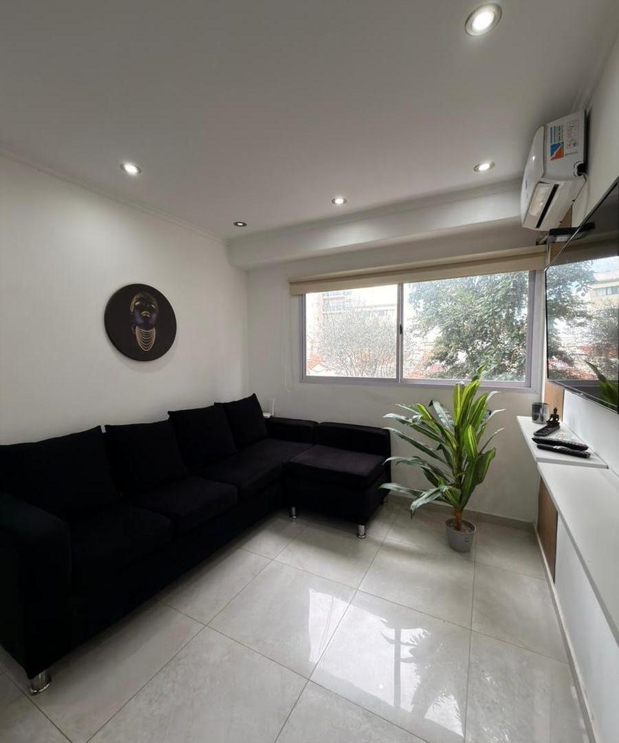 Foto de USD 85.000 | 3 AMBIENTES | RECICLADO | AMOBLADO | ARENALES 2942, imagen 3