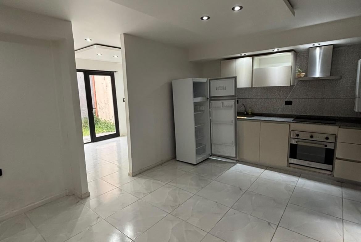Foto de USD 64.900 | PH EN PLANTA BAJA | RECICLADO A NUEVO | JARDÍN PROPIO |, imagen 1