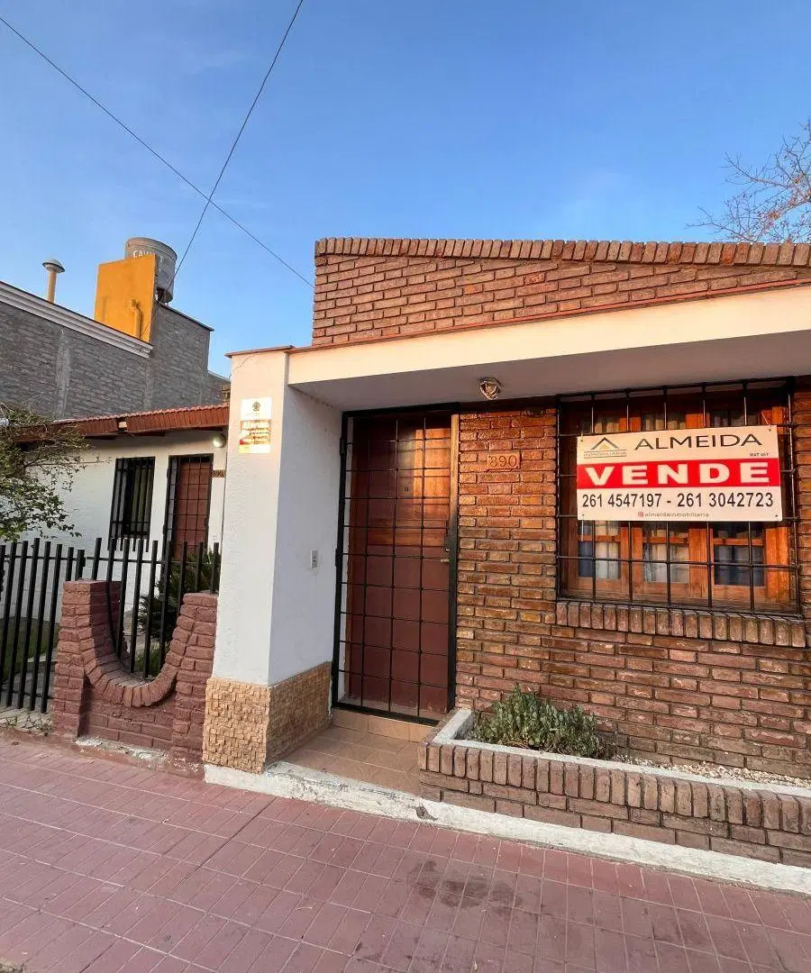 Casa a la venta en Dorrego de tres dormitorios. 1