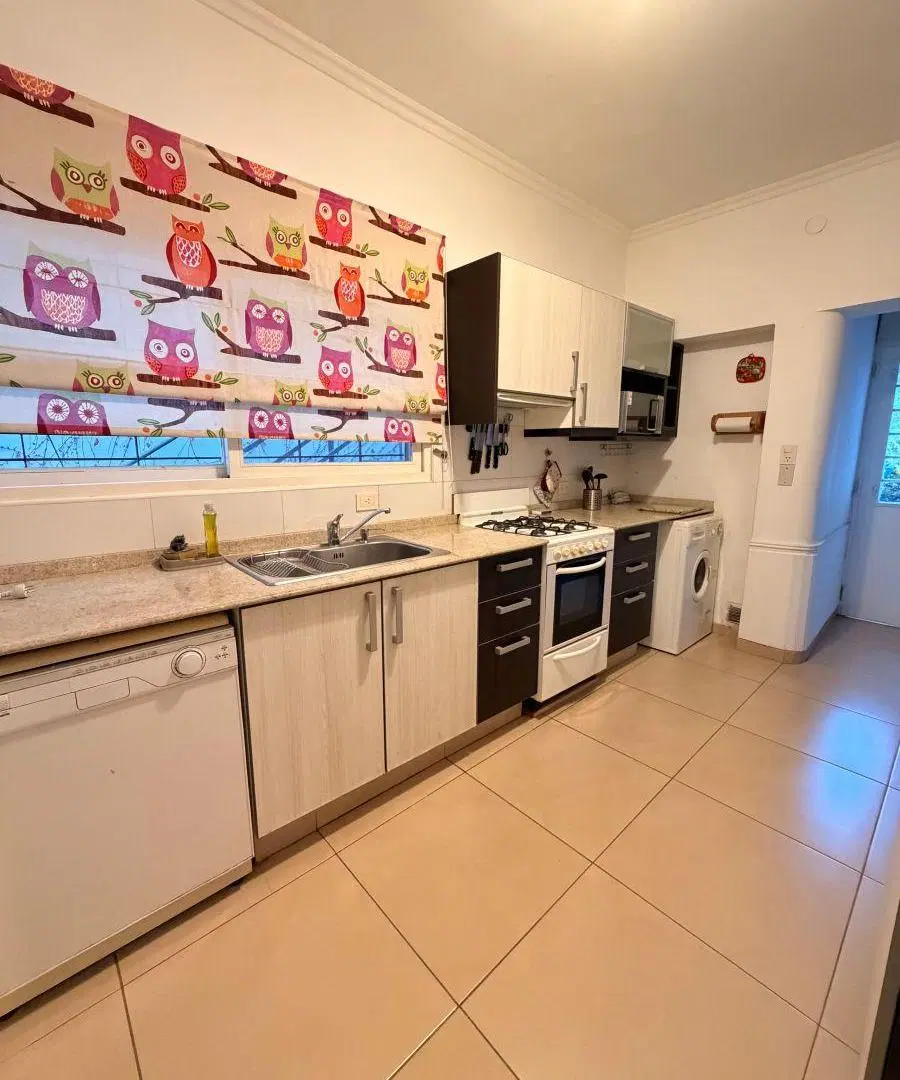Casa en alquiler en Quinta Sección con 180 m2 y 2 dormitorios 3