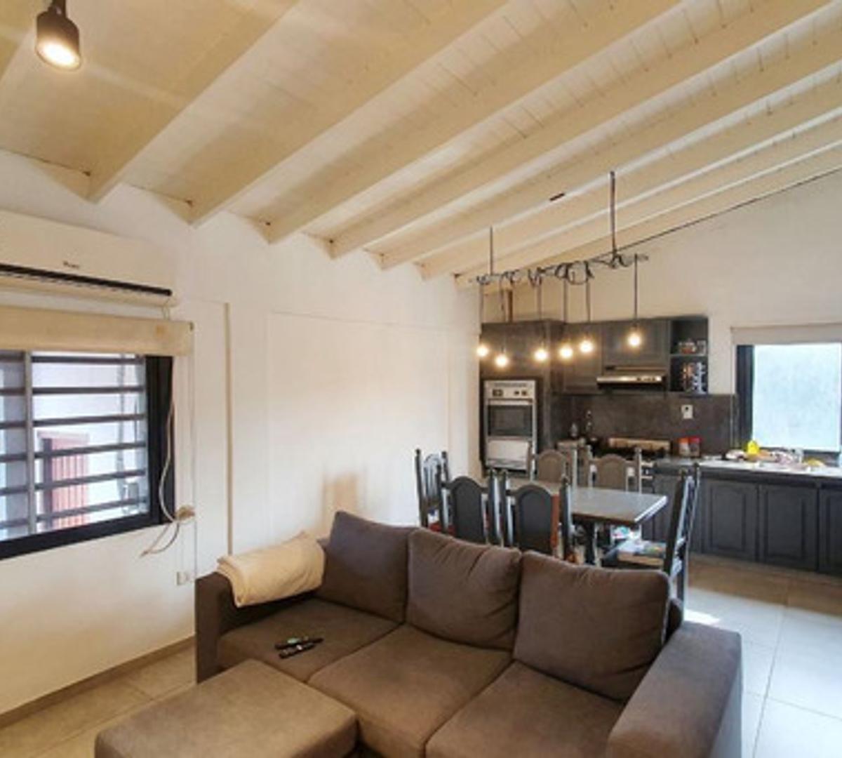 Casa a La Venta en Quilmes Oeste. 5