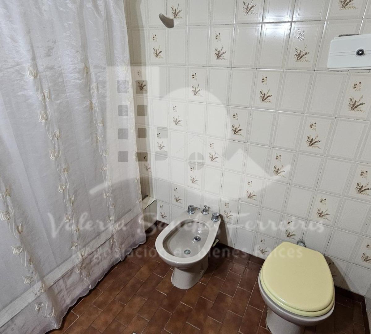 Casa a La Venta en Quilmes Oeste 3