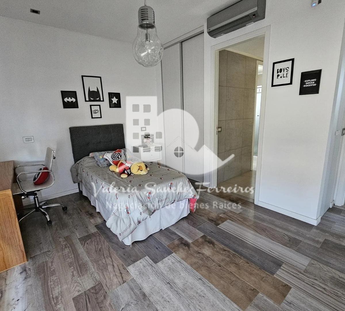 Casa a La Venta en Las Golondrinas 3