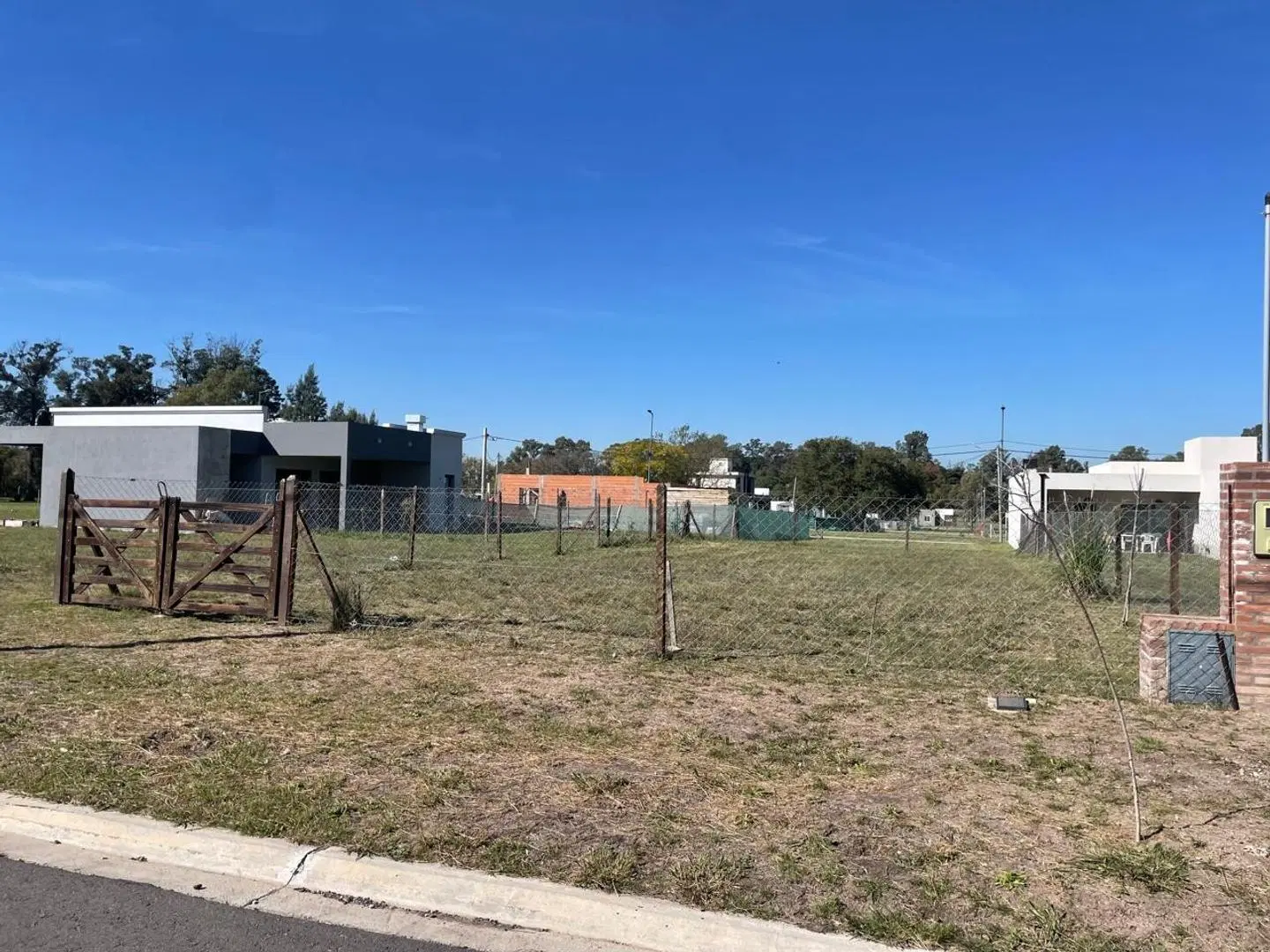 Terreno en venta Vikkina 1