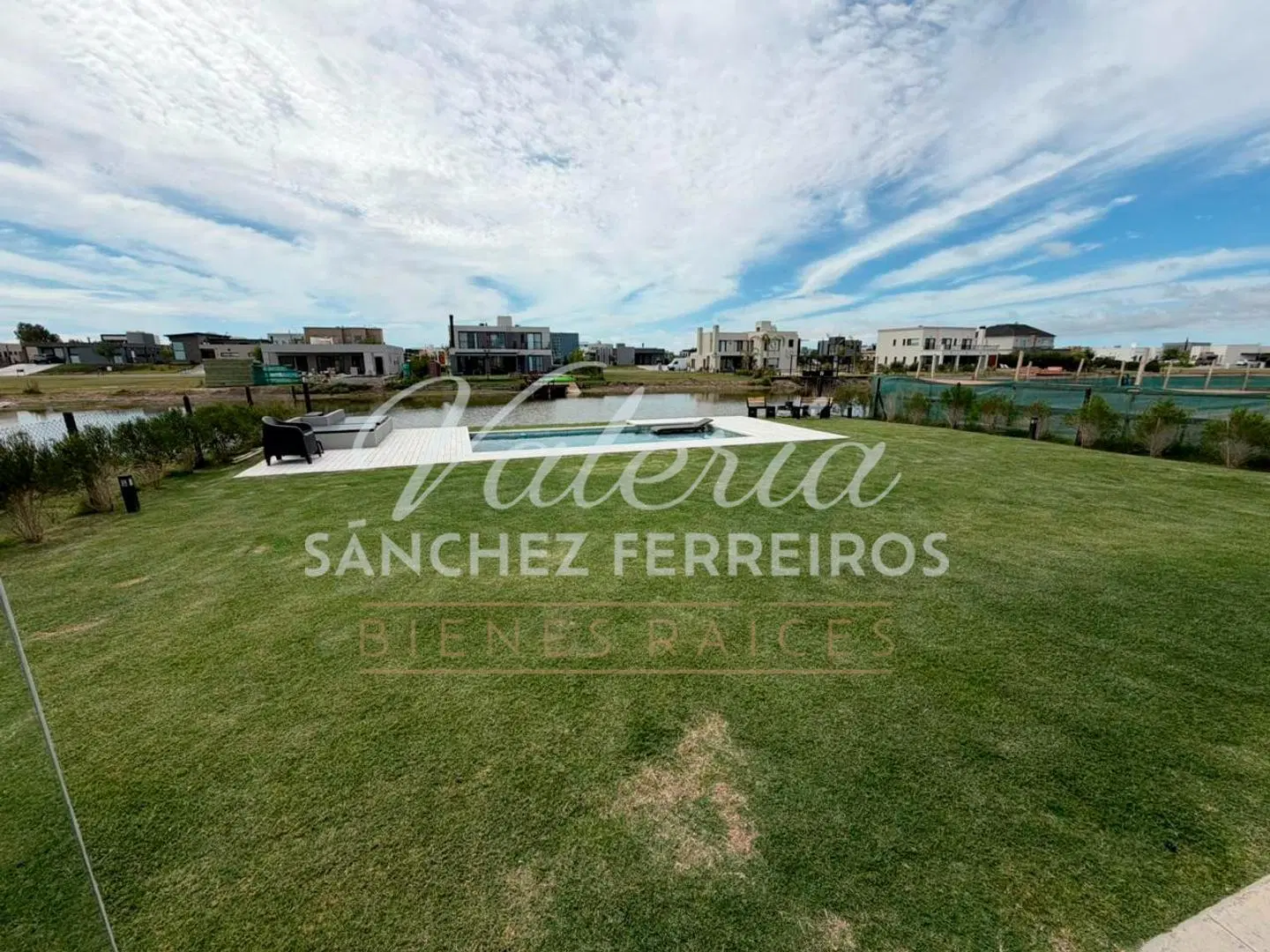 Casa en venta 5 ambientes - Barrio Magallanes 5