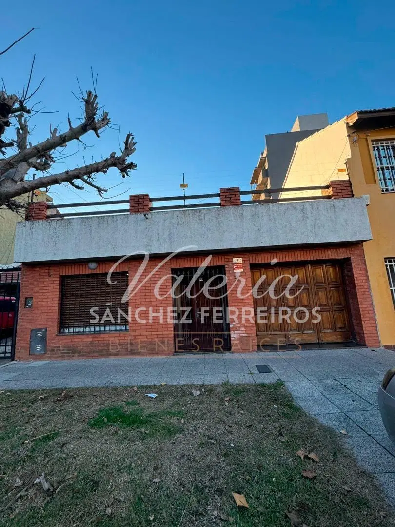 Casa en venta 5 ambientes en Quilmes 3