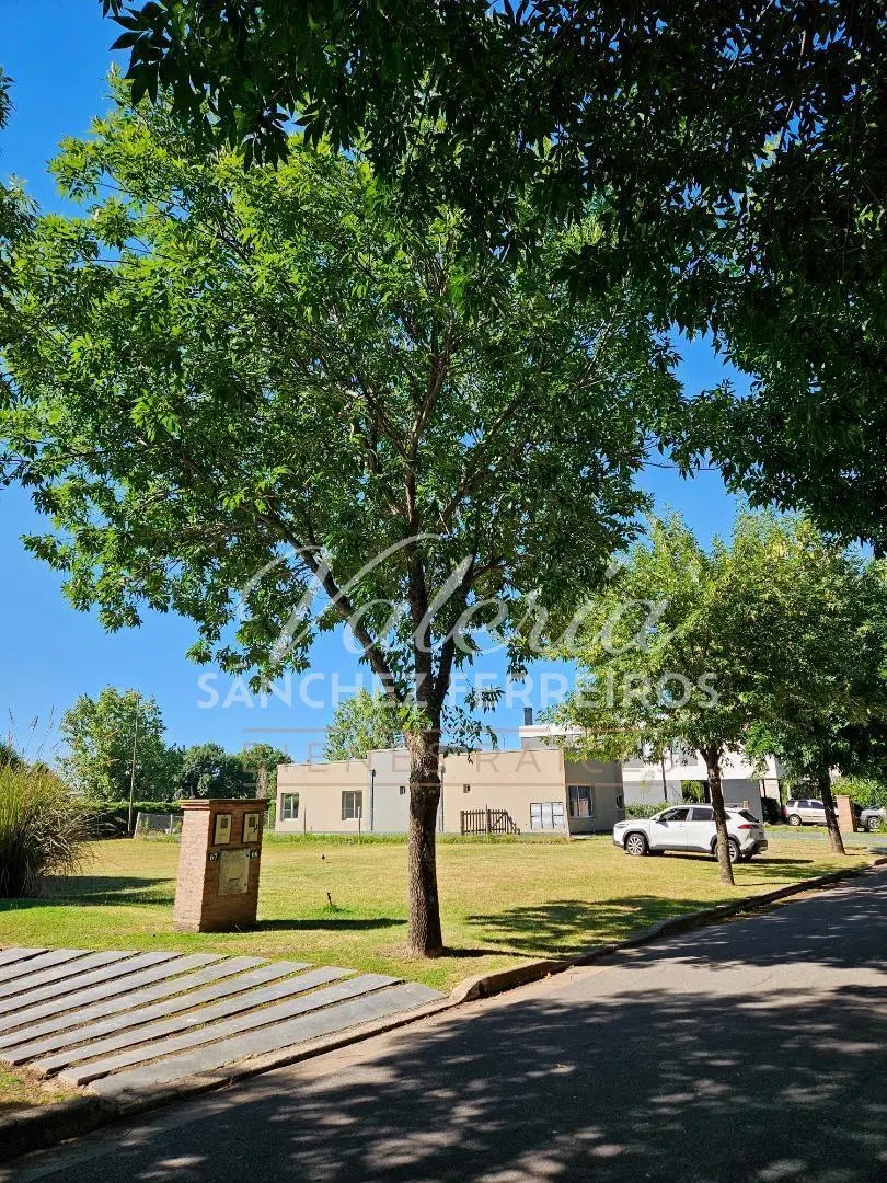 Terreno en venta Barrancas de Iraola 5