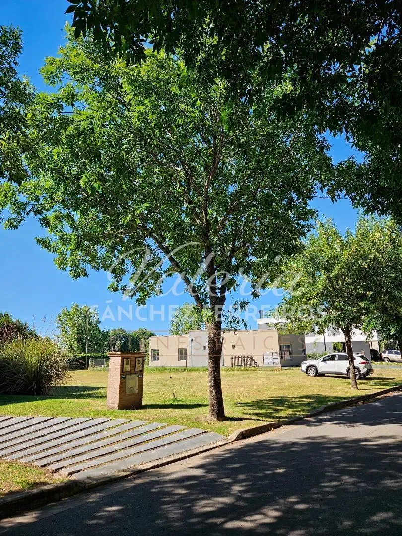 Terreno en venta Barrancas de Iraola 4