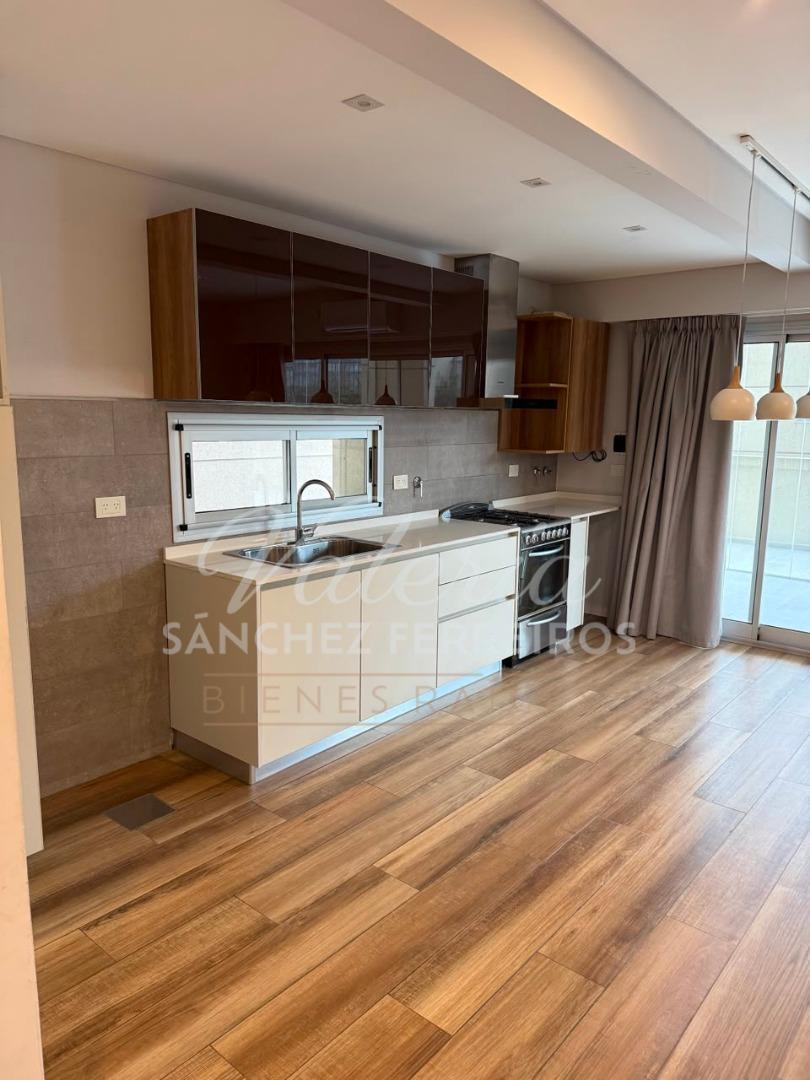 Foto de Departamento 4 ambientes en venta Bernal, imagen 1