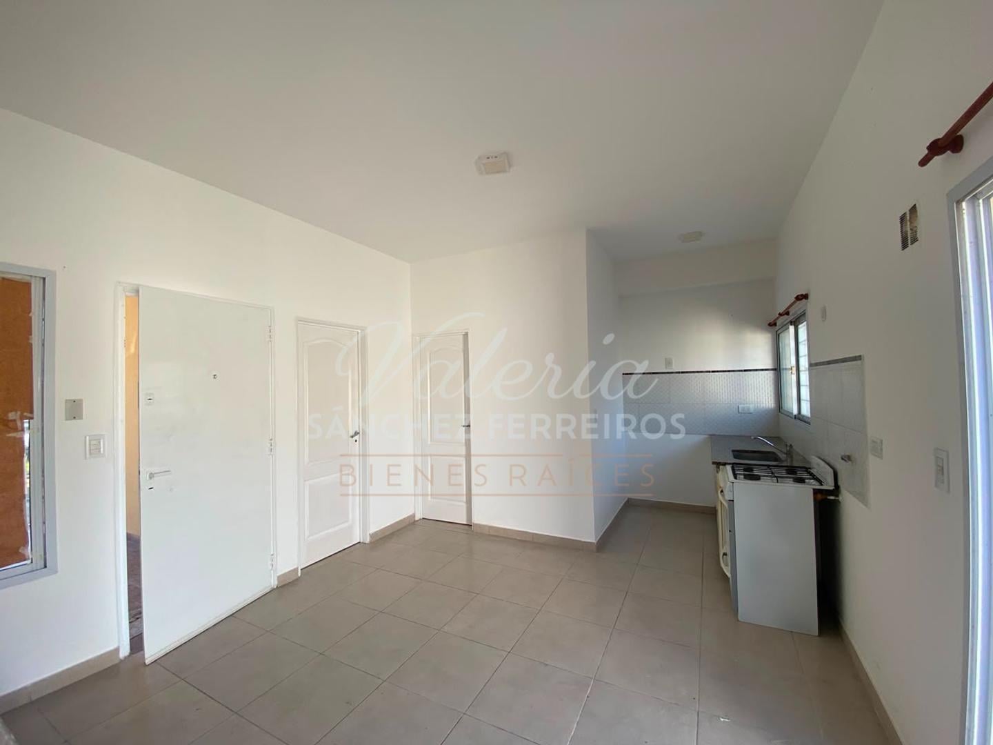 Foto de Departamento 2 ambientes en alquiler Beratategui, imagen 3