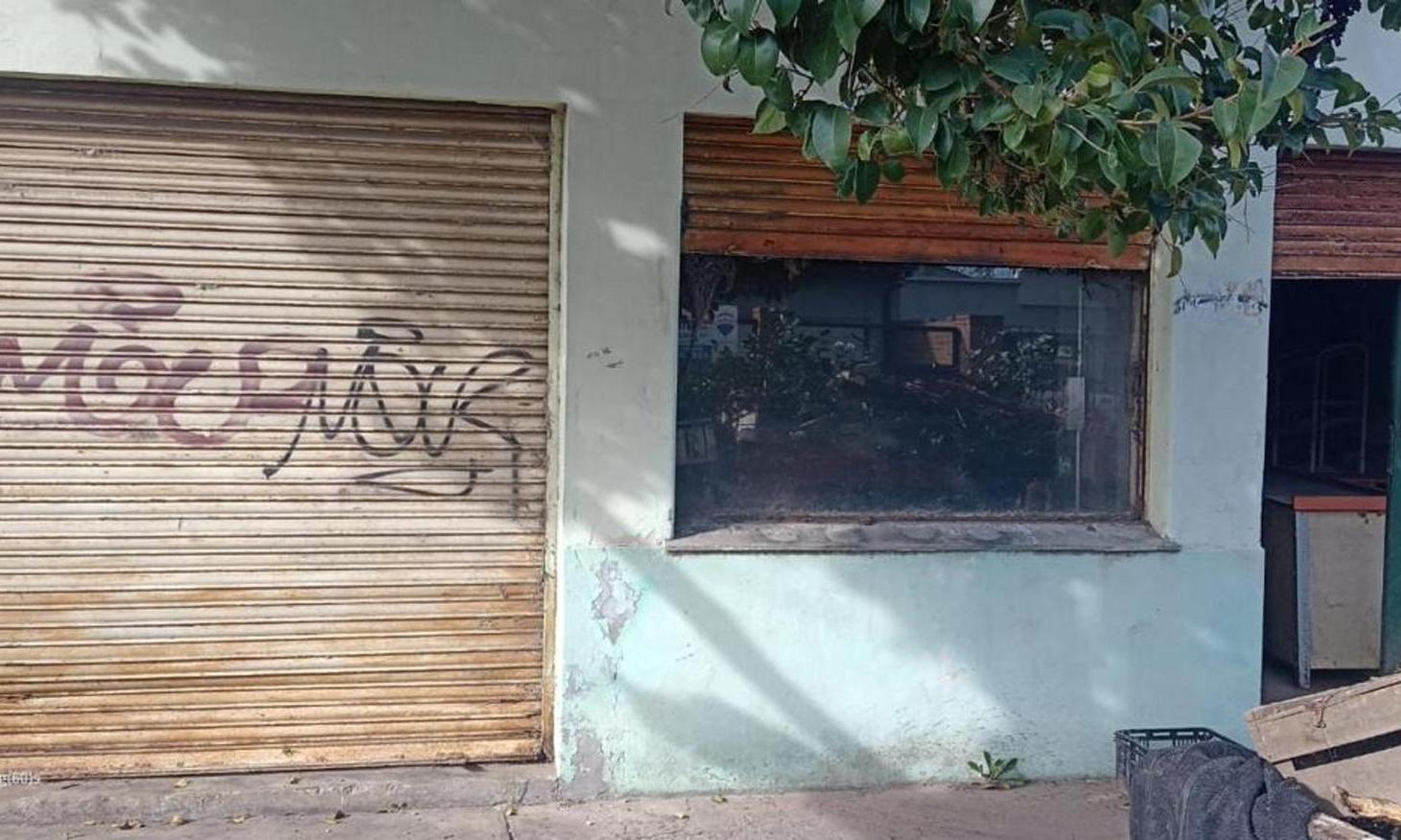 Foto de Oportunidad! Lote/locales A Reciclar/demoler. Quilmes Oeste, imagen 2