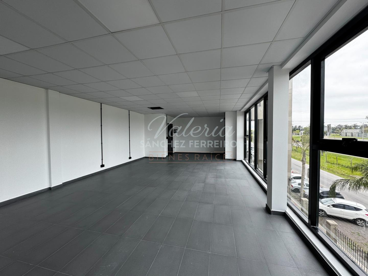 Foto de Oficina 201 en alquiler Office Garden, Hudson, imagen 1