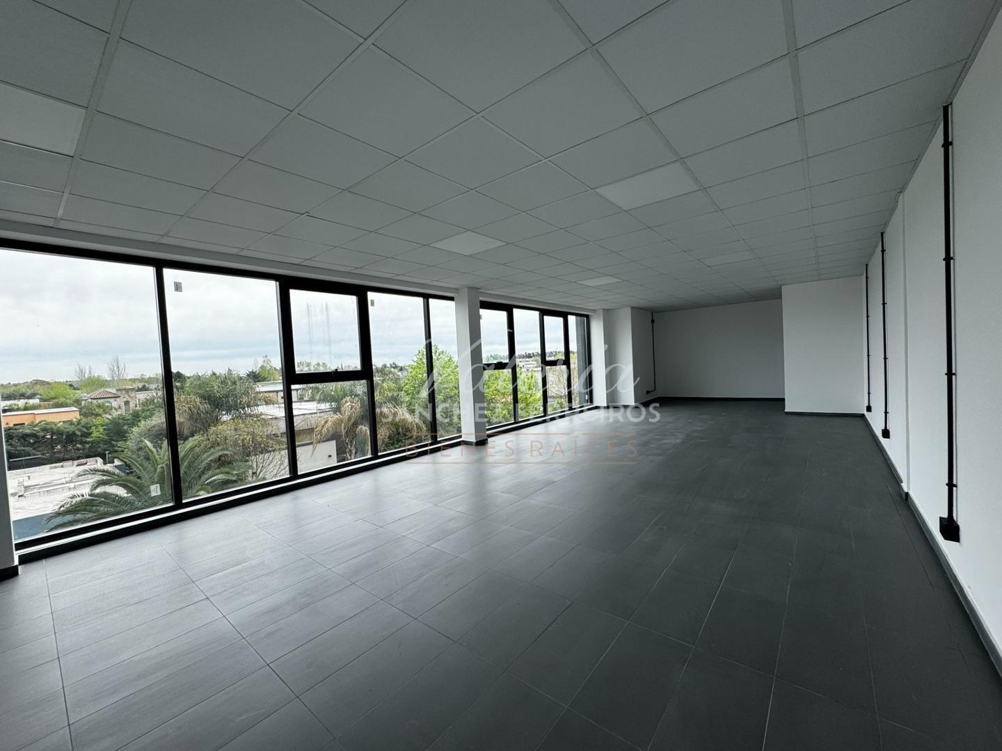Foto de Oficina 202 en alquiler Office Garden, Hudson, imagen 3