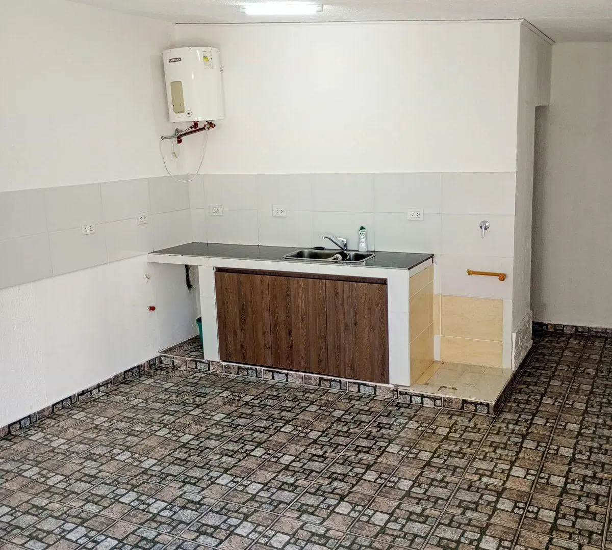 Departamento de 2 Dormitorios en Alquiler – Barrio Mirador del Cerro II 3
