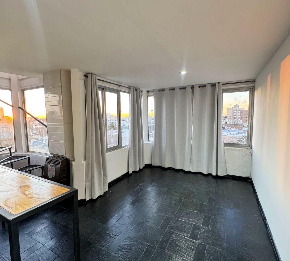 Foto de Dúplex de 1 Dormitorio en Alquiler – Centro de San Luis, imagen 3