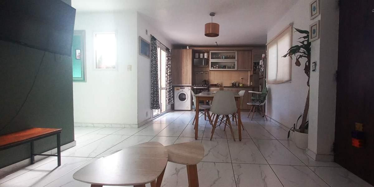 Foto de Casa en Venta Apto Crédito Hipotecario 3 dormitorios en Villa Allende, imagen 2