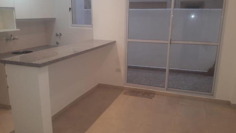 Foto de DEPTO 1 AMBIENTES RECICLADO EN SANTA FE Y BELGRANO, imagen 3