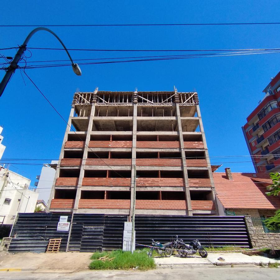 UNIDADES DE 1, 2 Y 3 AMBIENTES EN PUNTA MOGOTES