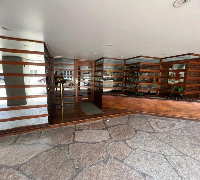 Semipiso de 3 ambientes con vista al mar, cochera y baulera, en La Perla