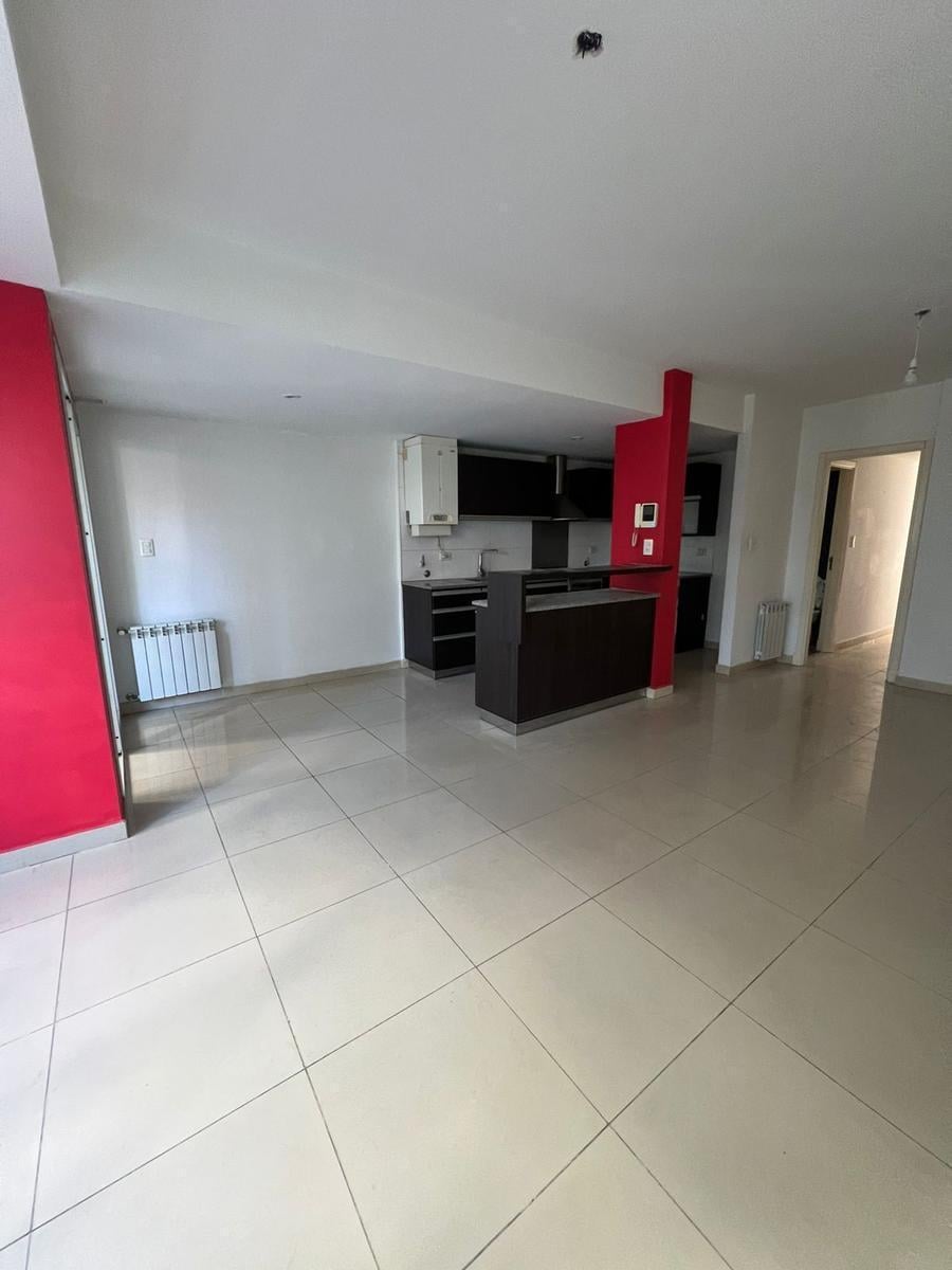 Foto de Semipiso de 3 ambientes con balcón en La Rioja y Garay, imagen 3