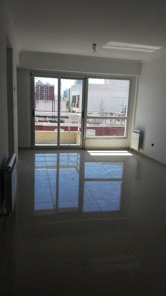 Foto de Semipiso de 3 ambientes en Falucho e Independencia, imagen 3