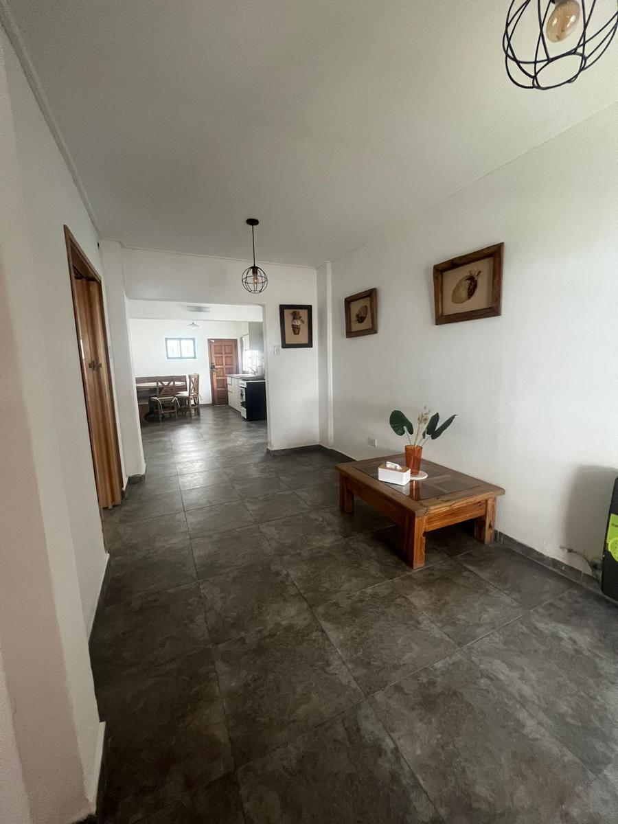 Casa 3 ambientes en San Martin y Juncal