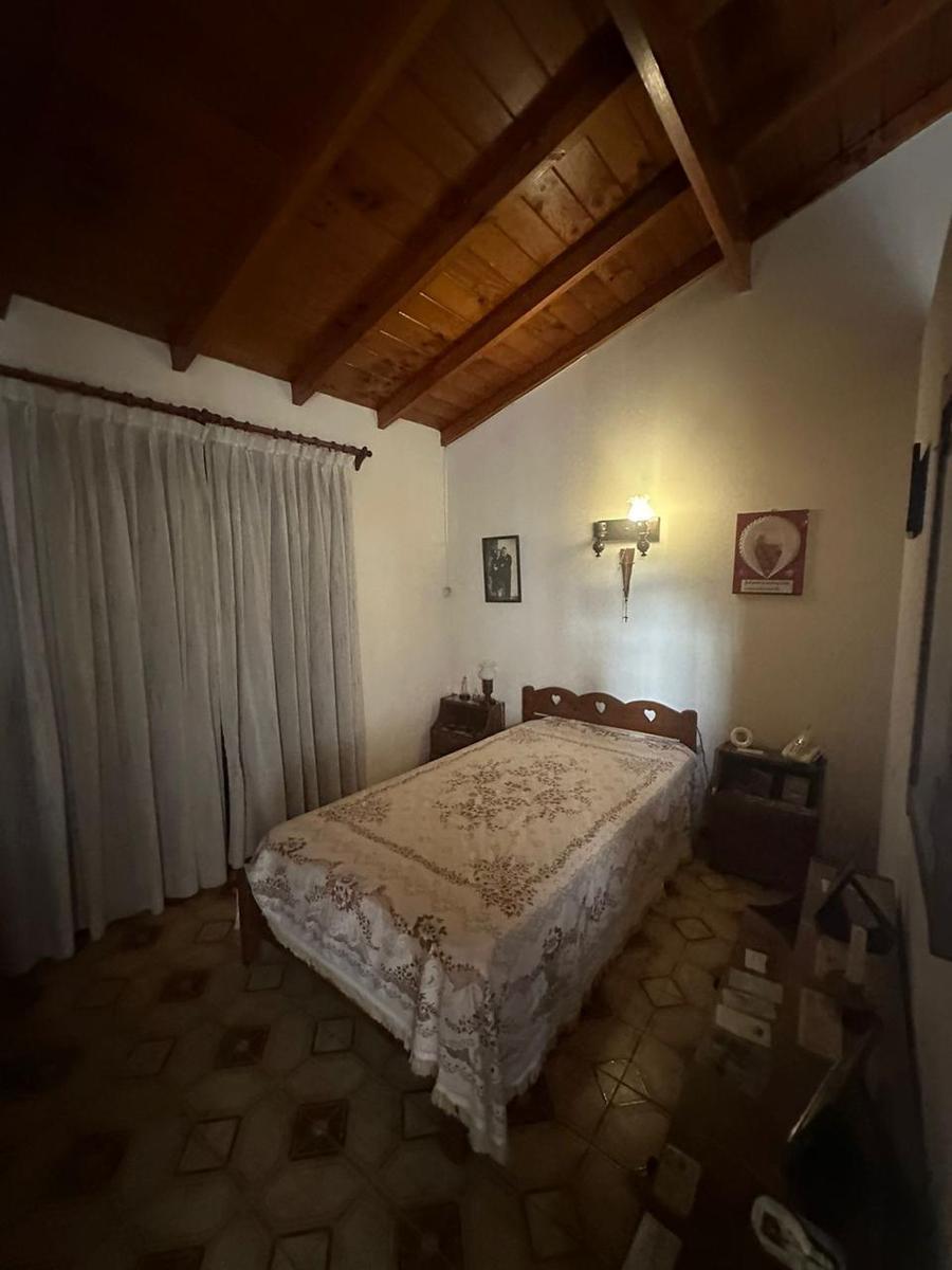 Casa en Heguilor y 12 de Octubre 3