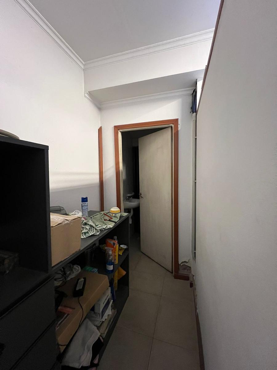 Deposito con Vivienda en Castelli E Italia 4