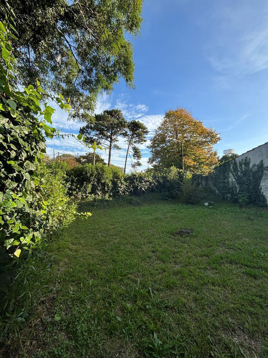 Terreno en Bosque Alegre 4