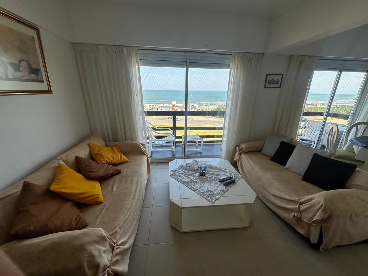 Departamento 4 ambientes frente al mar