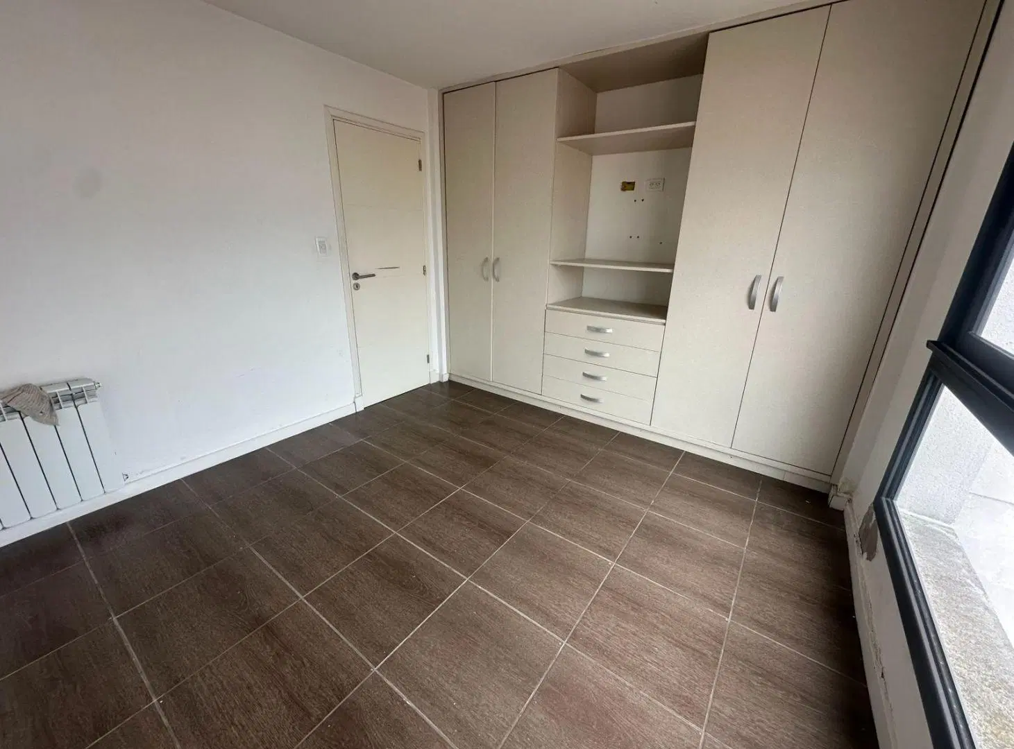 Departamento en Chauvin en alquiler con cochera 3
