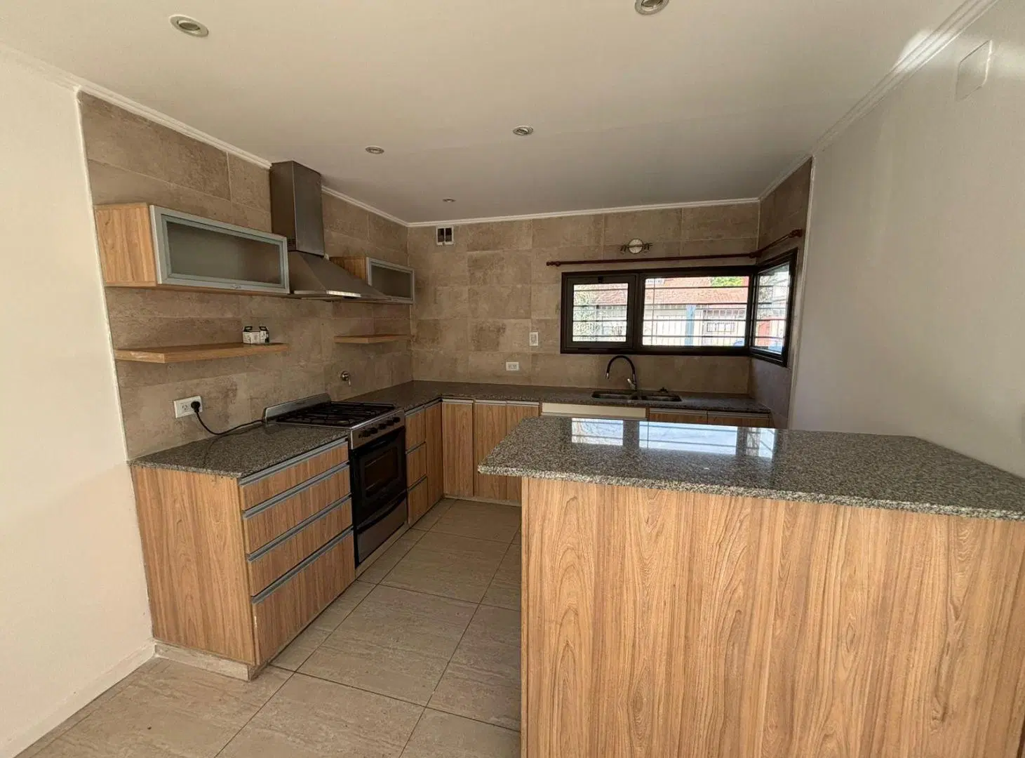 DUPLEX 3 AMBIENTES NUEVOS A ESTRENAR EN PASO Y CHACO 3
