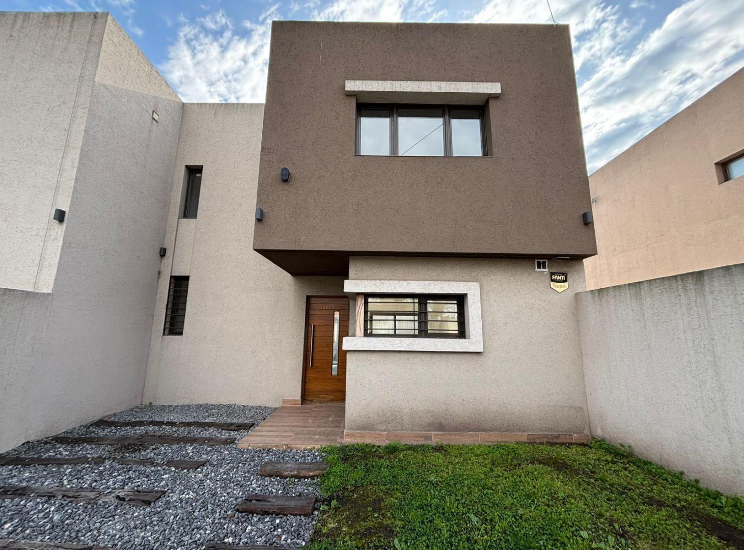 DUPLEX 3 AMBIENTES NUEVOS A ESTRENAR EN PASO Y CHACO
