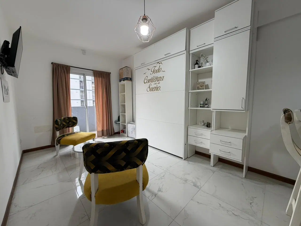 Departamento en Plaza Mitre 3