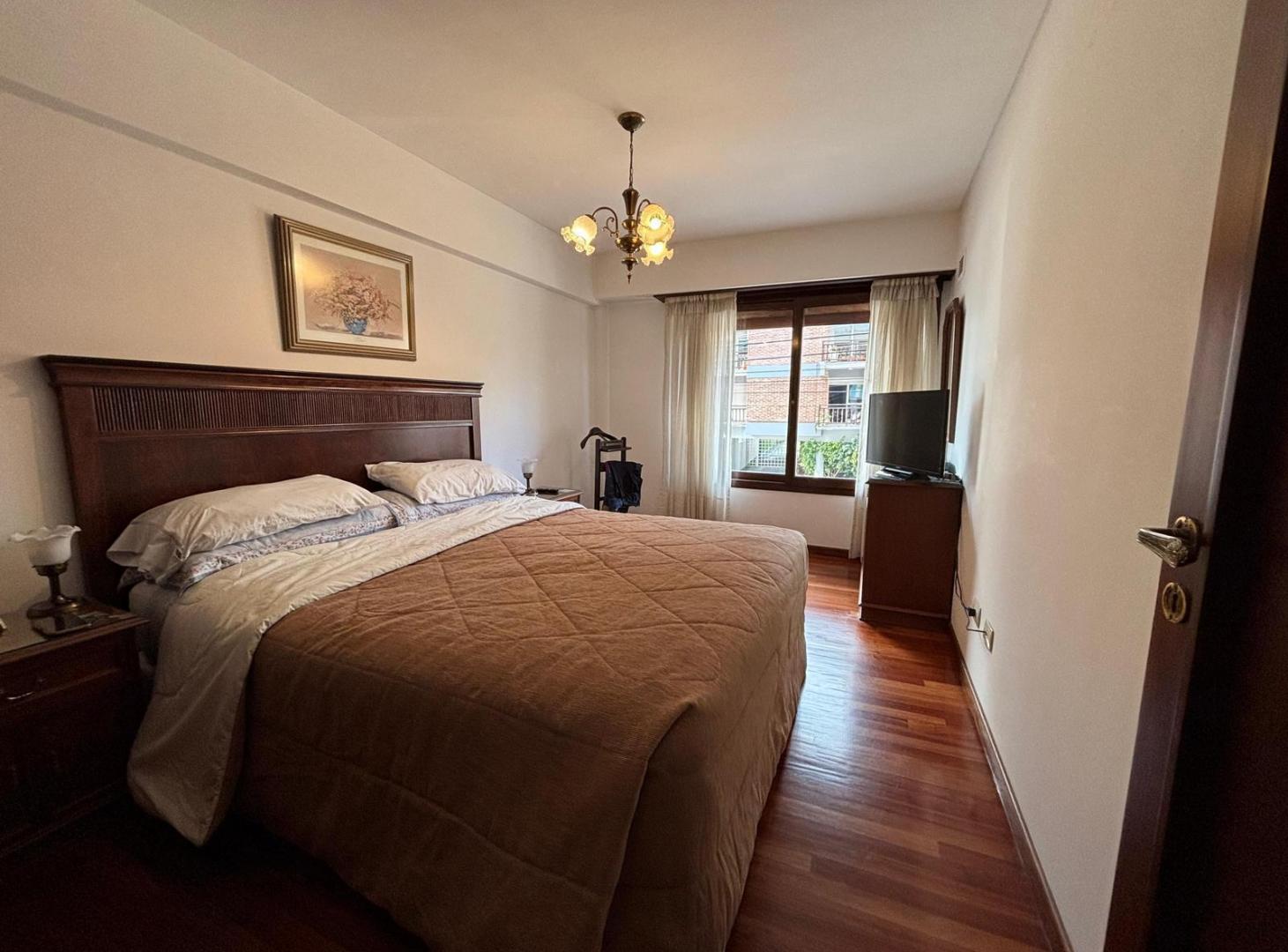 Foto de PISO 4 AMBIENTES EN ARENALES Y ROCA, imagen 5
