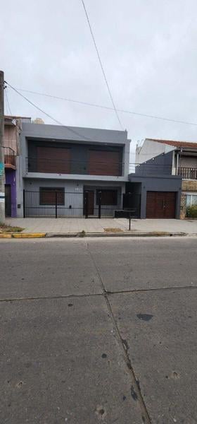 Foto de Chalet ph al frente de 3 ambientes en Peña e Italia, imagen 1
