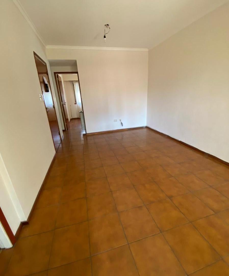 Foto de Departamento 2 ambientes en Mitre y Bolivar, imagen 1