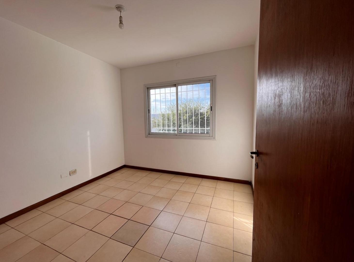 Foto de Se vende duplex 3 dorm - Nuevo Poeta Lugones, imagen 4